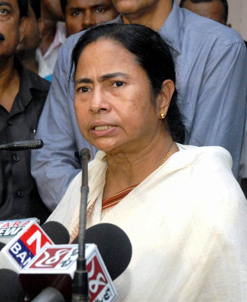 2 जून 2011: तस्‍वीरों में देखें दिनभर की बड़ी खबरें