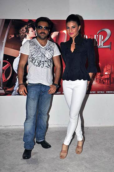 मर्डर-2: जैक्लीन-इमरान की हॉट स्‍टोरी | ग्लैमर का तड़का