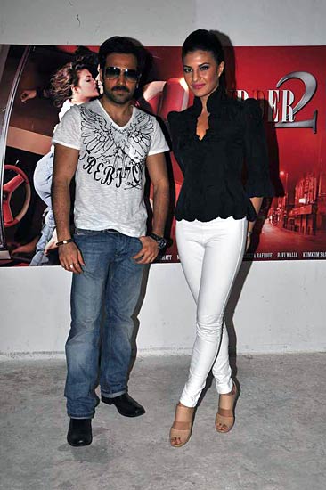 मर्डर-2: जैक्लीन-इमरान की हॉट स्‍टोरी | ग्लैमर का तड़का