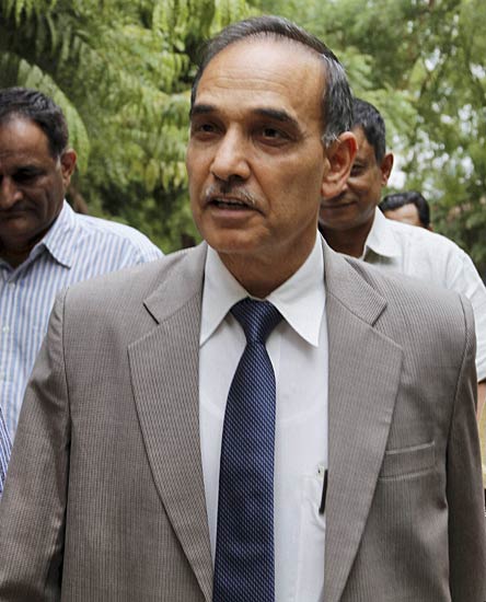 18 जून 2011: तस्‍वीरों में देखें दिनभर की बड़ी खबरें