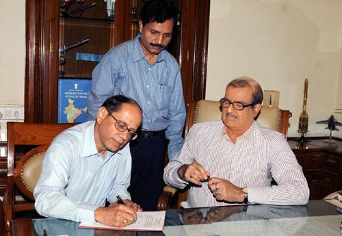 13 जून 2011: तस्‍वीरों में देखें दिनभर की बड़ी खबरें