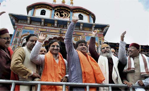 19 जून 2011: तस्‍वीरों में देखें दिनभर की बड़ी खबरें