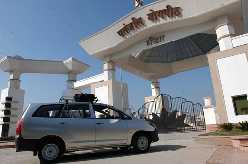 तस्‍वीरों में बाबा रामदेव की जिंदगी । पार्टी नहीं बनाऊंगा