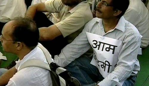 क्‍या हुआ अन्‍ना के अनशन में? । क्‍यों किया अन्‍ना ने अनशन?