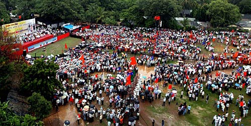 9 जून 2011: तस्‍वीरों में दिनभर की बड़ी खबरें