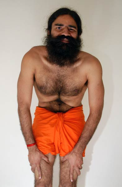 तस्‍वीरों में बाबा रामदेव की जिंदगी । पार्टी नहीं बनाऊंगा