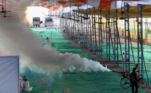 2 जून 2011: तस्‍वीरों में देखें दिनभर की बड़ी खबरें