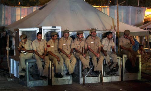 3 जून 2011: तस्‍वीरों में देखें दिनभर की बड़ी खबरें