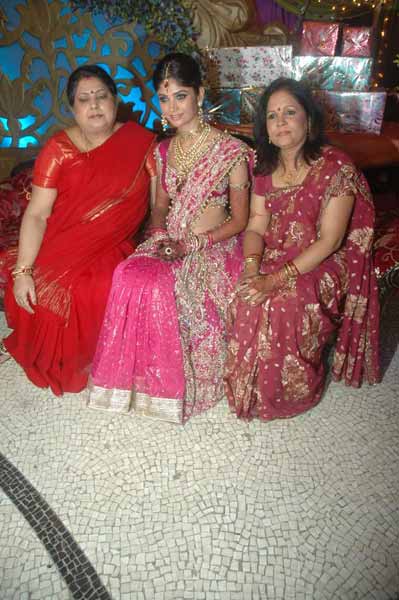 शादी से पहले 'रतन का रिश्‍ता' | तस्‍वीरों में रतन के दीवाने