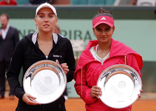 4 जून 2011: तस्‍वीरों में देखें दिनभर की बड़ी खबरें