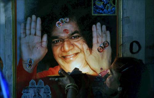 17 जून 2011: तस्‍वीरों में देखें दिनभर की बड़ी खबरें