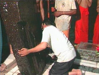 शिंगणापुर के शनि देव की महिमा है अपरंपार