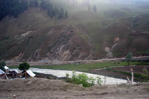 इन गर्मियों में सैर करें 'जन्नत' की... | देखें दार्जीलिंग