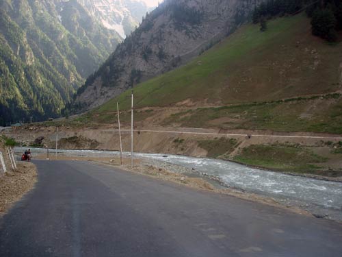 इन गर्मियों में सैर करें 'जन्नत' की... | देखें दार्जीलिंग