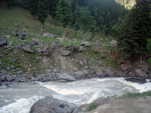 इन गर्मियों में सैर करें 'जन्नत' की... | देखें दार्जीलिंग