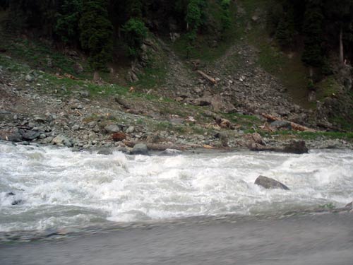 इन गर्मियों में सैर करें 'जन्नत' की... | देखें दार्जीलिंग