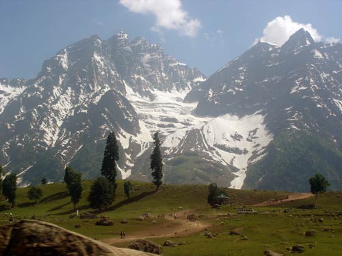 इन गर्मियों में सैर करें 'जन्नत' की... | देखें दार्जीलिंग