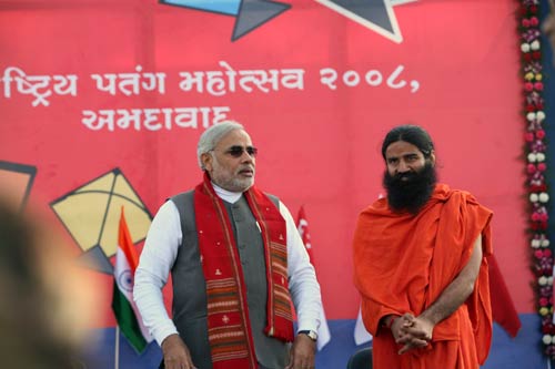 तस्‍वीरों में बाबा रामदेव की जिंदगी । पार्टी नहीं बनाऊंगा