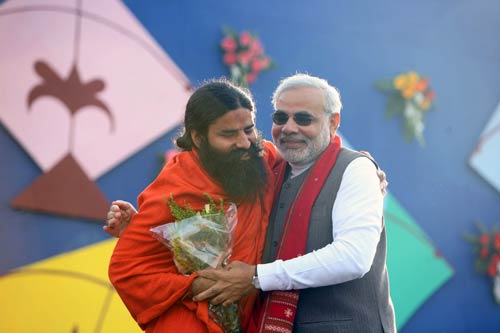 तस्‍वीरों में बाबा रामदेव की जिंदगी । पार्टी नहीं बनाऊंगा