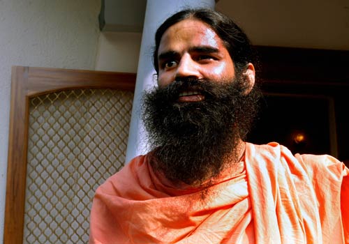 तस्‍वीरों में बाबा रामदेव की जिंदगी । पार्टी नहीं बनाऊंगा