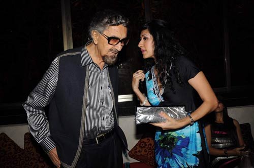 टीजे सिद्धू ने मनाया जन्‍मदिन । हसीनाओं का जलवा