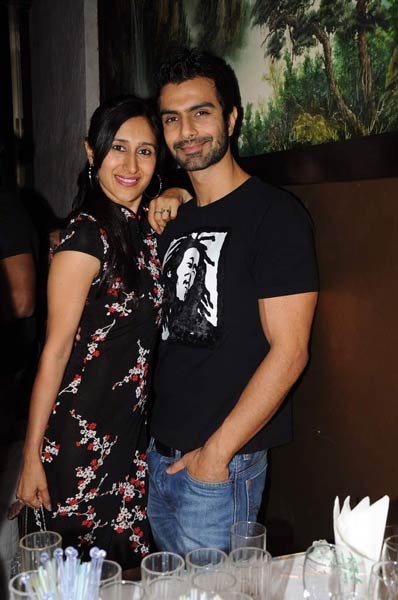 टीजे सिद्धू ने मनाया जन्‍मदिन । हसीनाओं का जलवा