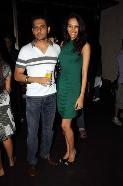 टीजे सिद्धू ने मनाया जन्‍मदिन । हसीनाओं का जलवा