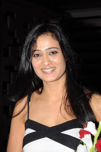 टीजे सिद्धू ने मनाया जन्‍मदिन । हसीनाओं का जलवा