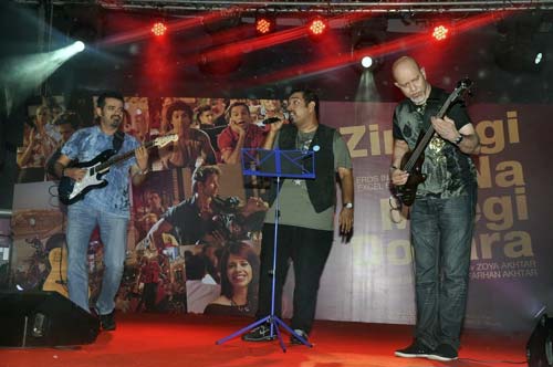 'जिंदगी मिले ना दोबारा' का म्‍यूजिक लांच । कैट के जलवे