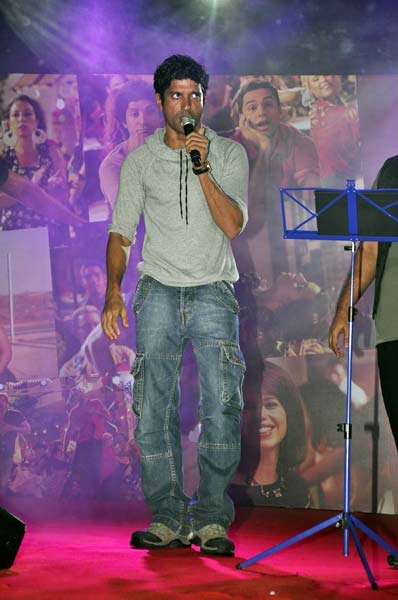 'जिंदगी मिले ना दोबारा' का म्‍यूजिक लांच । कैट के जलवे