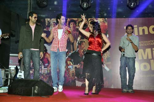 'जिंदगी मिले ना दोबारा' का म्‍यूजिक लांच । कैट के जलवे