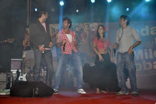 'जिंदगी मिले ना दोबारा' का म्‍यूजिक लांच । कैट के जलवे