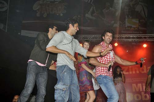 'जिंदगी मिले ना दोबारा' का म्‍यूजिक लांच । कैट के जलवे