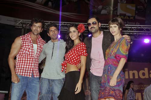 'जिंदगी मिले ना दोबारा' का म्‍यूजिक लांच । कैट के जलवे