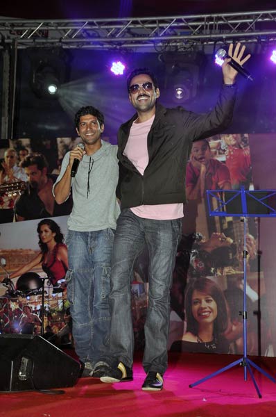 'जिंदगी मिले ना दोबारा' का म्‍यूजिक लांच । कैट के जलवे