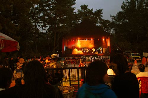 पर्यटकों को रिझाती हैं मेघालय की घटाएं...