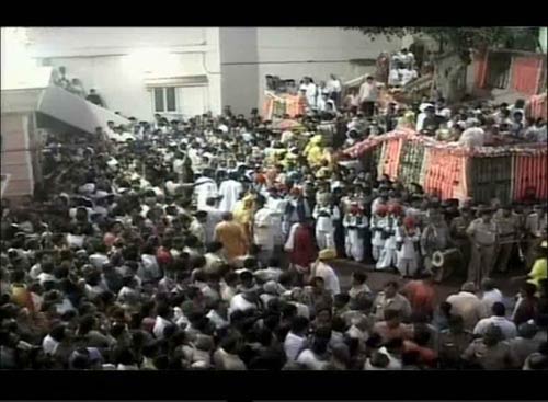 तस्‍वीरों में जगन्‍नाथ यात्रा की धूम । तस्‍वीरें अमरनाथ यात्रा की