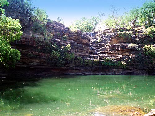 भव्‍यता समेटे खजुराहो के मंदिर व कलाकृतियां