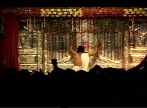 तस्‍वीरों में जगन्‍नाथ यात्रा की धूम । तस्‍वीरें अमरनाथ यात्रा की