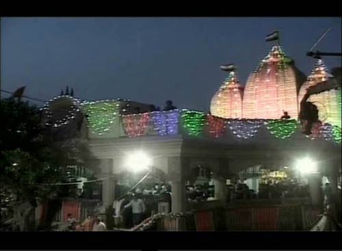 तस्‍वीरों में जगन्‍नाथ यात्रा की धूम । तस्‍वीरें अमरनाथ यात्रा की