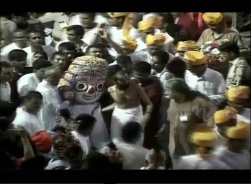 तस्‍वीरों में जगन्‍नाथ यात्रा की धूम । तस्‍वीरें अमरनाथ यात्रा की