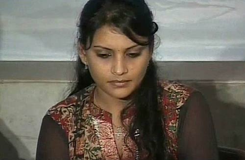 मारिया की प्रेस कांफ्रेस में जमकर हुआ हंगामा...