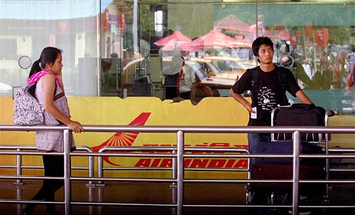 17 जुलाई 2011: तस्‍वीरों में देखें दिनभर की बड़ी खबरें  । पढ़ें