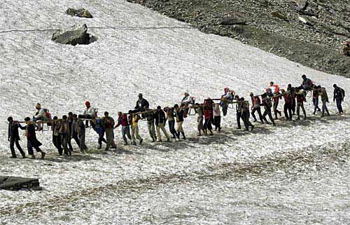 2 जुलाई 2011: तस्‍वीरों में देखें दिनभर की बड़ी खबरें