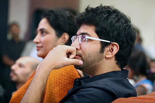 अमिताभ और ठाकरे ने किया पुस्‍तक विमोचन