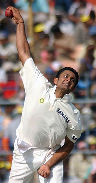 टेस्‍ट क्रिकेट के दिग्‍गज गेंदबाज