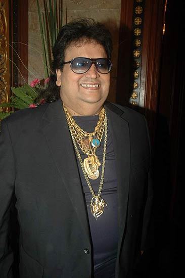 गायक सुदेश भोंसले की जन्‍मदिन पार्टी । आईफा में सितारे