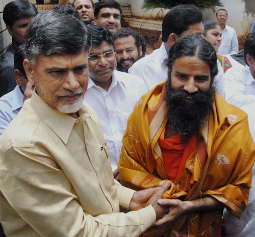 26 जुलाई 2011: तस्‍वीरों में देखें दिनभर की बड़ी खबरें | पढ़ें