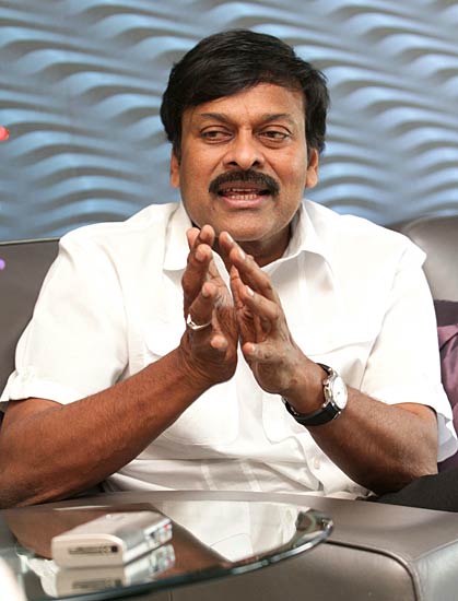 बीते सप्‍ताह बॉलीवुड की हलचल | ऐश को मातृत्‍व सुख