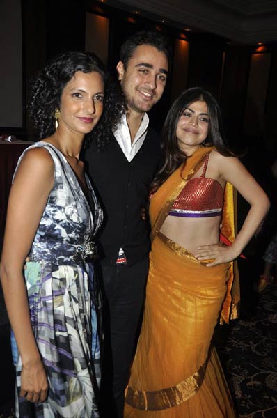 'डेल्ही बेली' की कामयाबी पर थिरके सितारे । म्‍यूजिक लांच